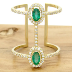 Anel  Aro Duplo com 2 Esmeraldas Totalizando 45 Pontos e 78 Diamantes, em Ouro Amarelo 18 Kilates